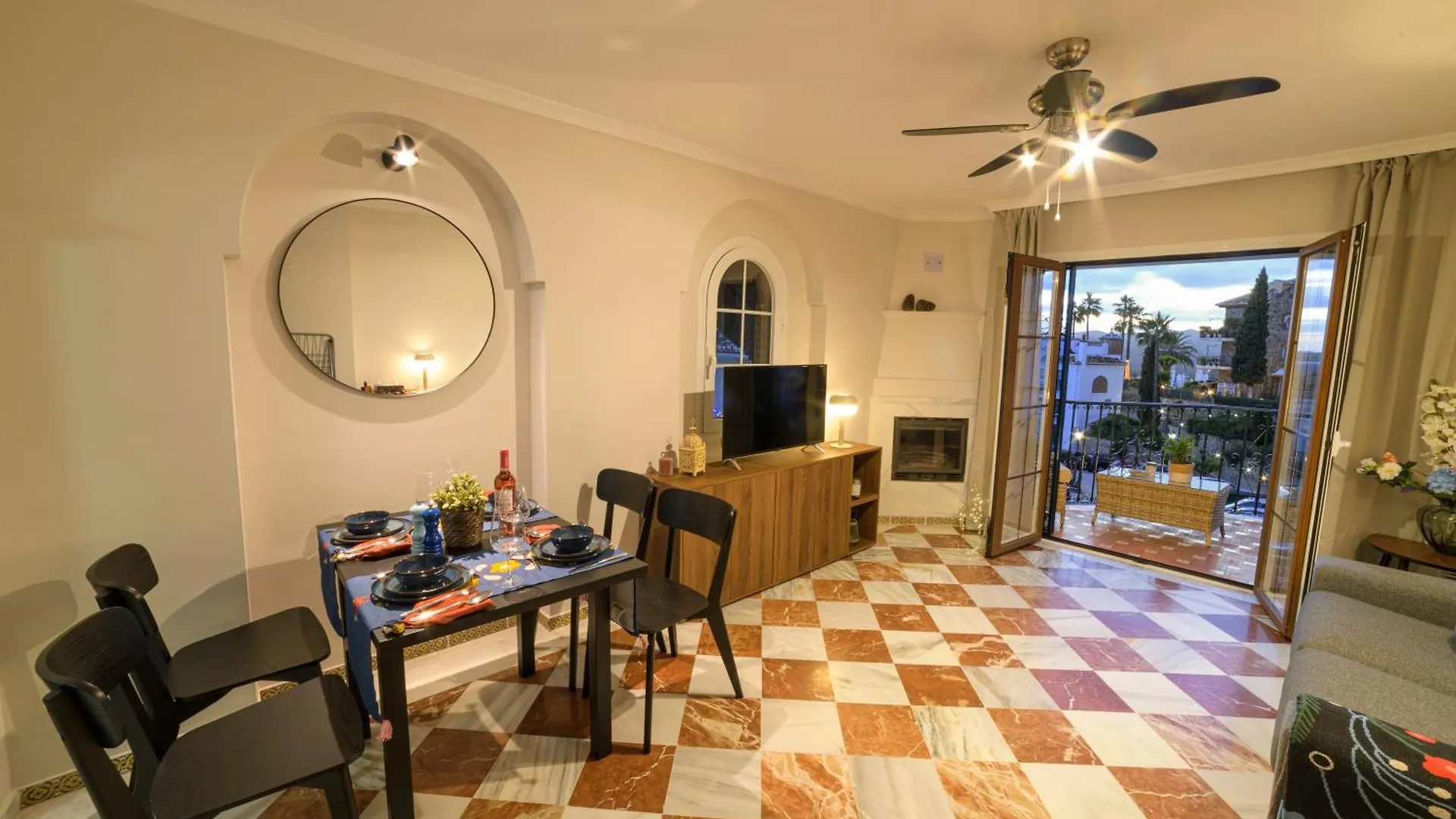 Casa De Calatz - Lovely Apartment In Beautiful Mijas Golf Puebla Aida Santa Fe de los Boliches Spain